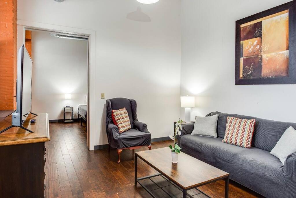 로체스터 Centric Ny Style Loft W/King Bed 아파트 외부 사진