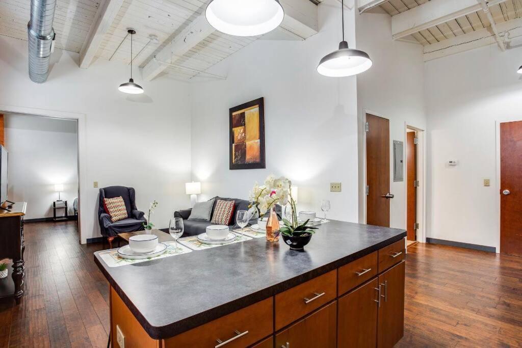 로체스터 Centric Ny Style Loft W/King Bed 아파트 외부 사진